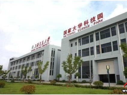 森赫電梯出席全國(guó)第二屆電梯安全與公益研討會(huì)