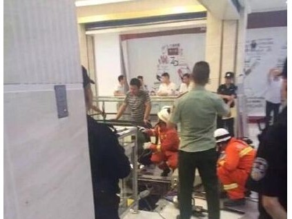 全國(guó)應(yīng)加設(shè)統(tǒng)一的電梯安全檢查、宣傳月