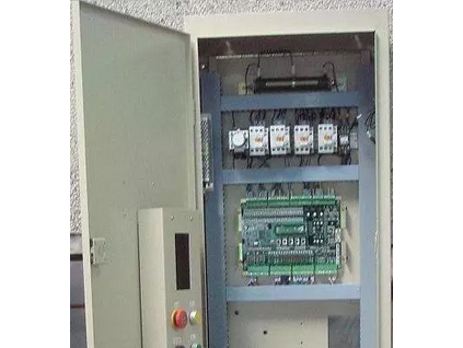 關(guān)于無機房緊急操作裝置觀察轎廂運行狀態(tài)方式的理解