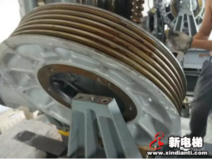 三菱電梯VFDLA曳引輪的更換經(jīng)驗(yàn)分享