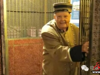 為什么我們總喜歡用“老舊電梯”這個(gè)詞？看看國外怎么說！