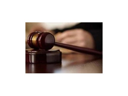 乘坐公共場所自動(dòng)扶梯摔倒受傷，擔(dān)責(zé)應(yīng)由哪方負(fù)責(zé)？