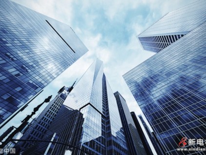 高層業(yè)主吐槽：8層舊樓加裝電梯后悔了，花雙倍價(jià)錢換來(lái)新麻煩