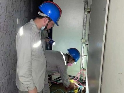 電梯罷工？發(fā)電車徹夜堅(jiān)守，護(hù)航鄭州的你“一鍵回家”