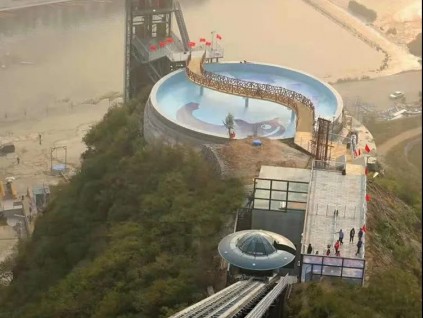 河北首個(gè)斜行電梯投入運(yùn)營！轎廂外形是亮點(diǎn)??！