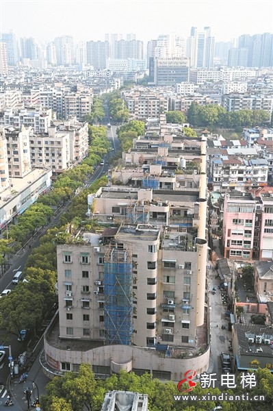 00301079461_a5498351