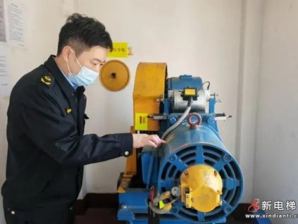 上海長(zhǎng)發(fā)電梯公司未按規(guī)定維保電梯導(dǎo)致故障困人，被罰款4.5萬(wàn)元