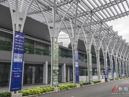 巨龍電梯亮相2024'越南國(guó)際電梯展