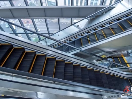 停運(yùn)的自動(dòng)扶梯不能當(dāng)作固定樓梯使用?，容易發(fā)生意外