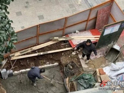 南京某小區(qū)業(yè)主全部同意加裝電梯且手續(xù)齊全，物業(yè)卻跳出來(lái)?yè)v亂阻撓