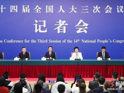 住建部部長(zhǎng)倪虹在答記者問時(shí)表示全國(guó)已累計(jì)加裝電梯超過(guò)13萬(wàn)部