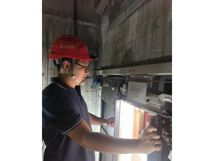 廣東省特檢院佛山檢測院技術溯源破解老舊電梯“墜底”風險