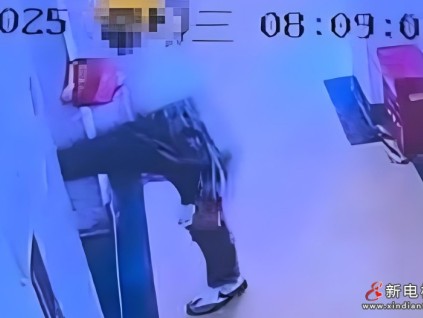 上海普陀因情緒失控連續(xù)猛踹電梯門 導致門體凹陷變形無法運行被刑事拘留?