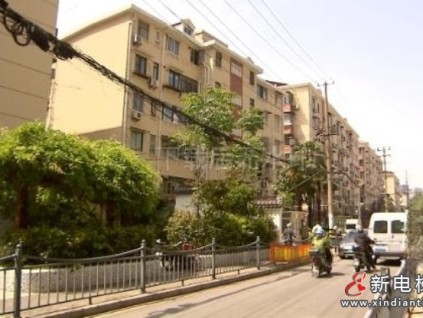 上海：合同簽了錢(qián)也交了，卻被告知該樓棟不適合加裝電梯 因超出了規(guī)劃道路紅線