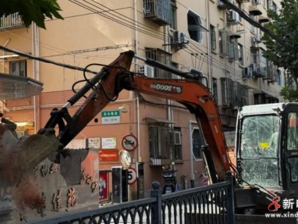 上海楊浦首臺沿街老房加裝電梯開工，破解“懸空”難題