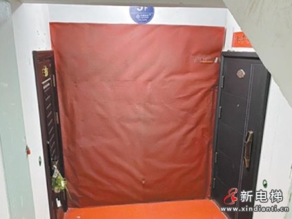 山西霍州某小區(qū)預(yù)留電梯口卻多年未安裝