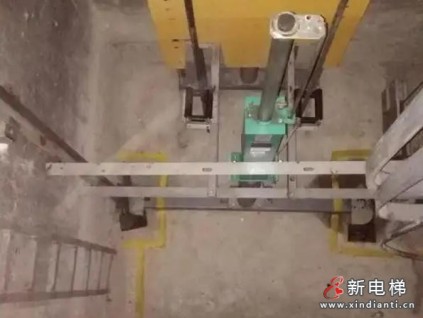 電梯維保衛(wèi)生不達(dá)標(biāo)：內(nèi)部處罰 全員高度重視！